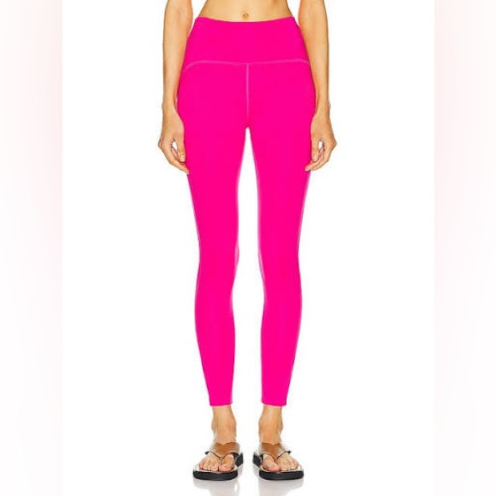 NWT Beyond Yoga Powerbeyond Strive Midi Legging in Pink Energy✨